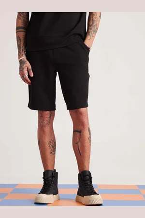 Muvazo Men Mid-Rise Cotton Shorts