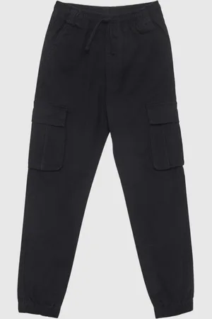 KIABI Boys Regular Fit Mid-Rise Cotton Flat-Front Joggers