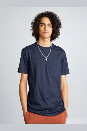 KIABI Men Solid Round Neck Pockets T-shirt