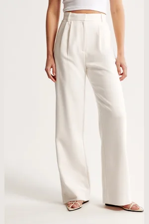Chemistry Women Ultra Tapered Fit High-Rise Pleated Trousers