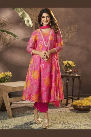 Bhama Couture Jennifer Winget Printed V-Neck Panelled A-Line Kurta With Trouser & Dupatta