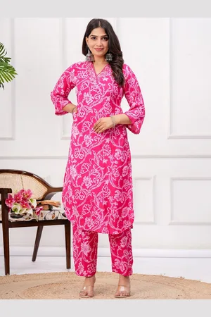 EtnicaWear Women Ethnic Motifs Printed Regular Gotta Patti Pure Silk Kurta with Trousers