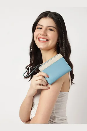 Fastrack Women ColourBlocked Wallet With Wristlet