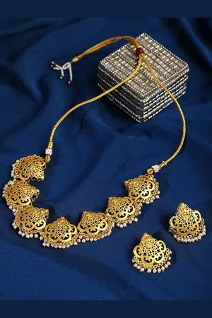 SOHI Gold-Plated & White Pearl Beaded Jewellery Set