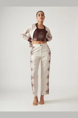 Muvazo Women Floral Printed Tailored Jacket