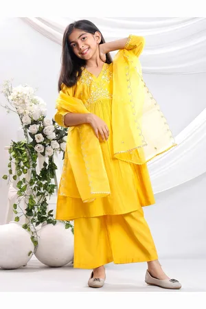 misbis Girls Floral Embroidered Regular Thread Work Kurta with Palazzos & With Dupatta