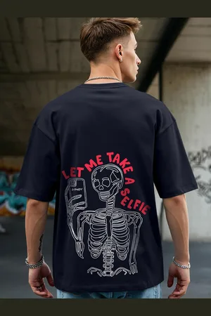 Bewakoof Let Me Take A Selfie Printed Drop-Shoulder Sleeves Oversized Cotton T-shirt
