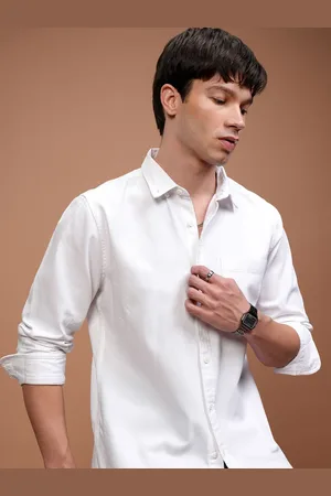 Highlander Men Slim Fit Cutaway Collar Solid Cotton Casual Shirt