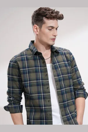 Highlander Men Slim Fit Opaque Checked Casual Shirt