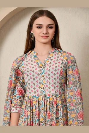 DIVASTRI Women Floral Printed Regular Kurta with Trousers & With Dupatta
