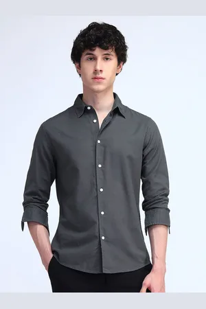 Flying Machine Men Spread Collar Solid Cotton Slim Fit Formal Shirt