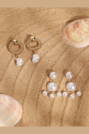 DressBerry Set of 2 Gold Plated Drop Earrings