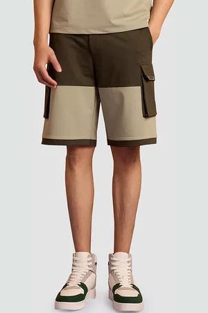 Muvazo Men Colourblocked Cotton Cargo Shorts