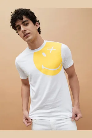 Smileyworld Men Printed Pockets T-shirt
