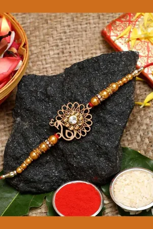 eCraftIndia Peacock Rakhi Gift Set