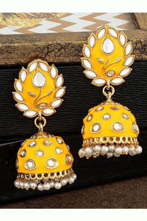 Alamod Gold-Plated Kundan Studded & Beaded Dome Shaped Jhumkas Earrings