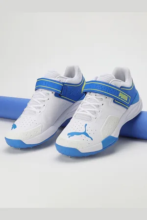PUMA Unisex Bowling 22.1 Cricket Shoes