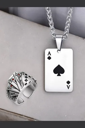 FÁBULA Silver Stainless Steel Ace of Spade & Poker Pendant With Chain & Finger Ring