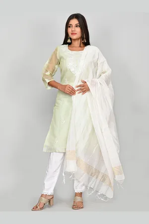 Kesarya Women Green Embroidered Thread Work Kurta with Trousers & With Dupatta