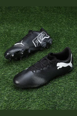 PUMA Men FUTURE 7 PLAY FG/AG Football Shoes
