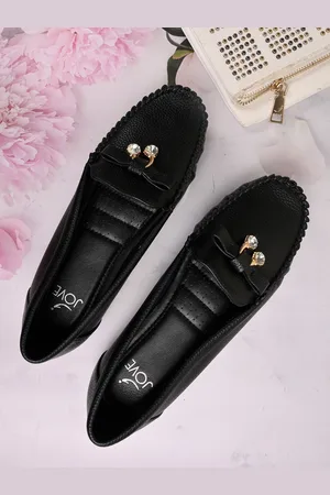 Jove Women Textured Slip-On Sneakers