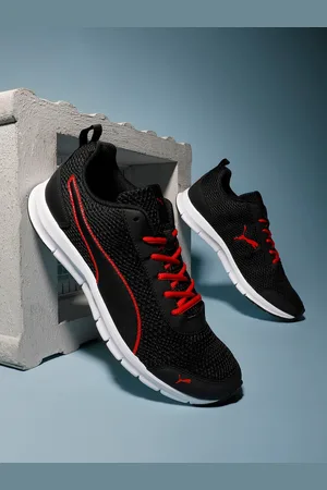 PUMA Men Black Rapid Runner Sneakers