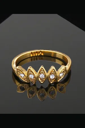 ESTELE Gold-Plated Crystals Finger Ring