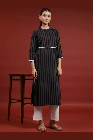 anayna Women Striped Thread Work Kurta