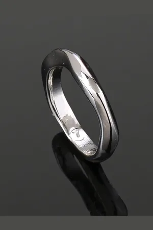 ESTELE Rhodium Plated Asymmetric Finger Ring