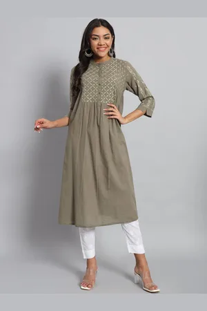 akheri Women Embroidered Chikankari Handloom Kurta