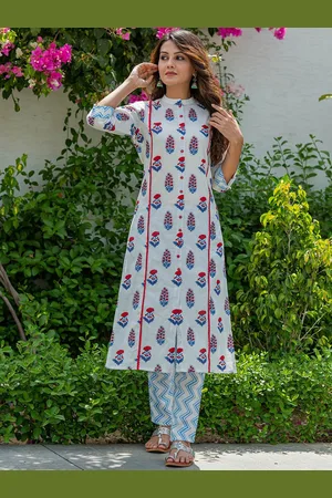 CRAFTED FOR YOU Women White Floral Printed Pure Cotton Kurti with Trousers & With Dupatta
