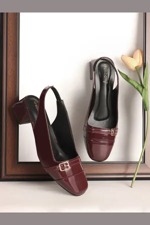 DressBerry Buckles Detail Square Toe PU Block Sandals