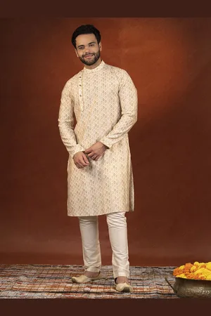 TheEthnic.Co Floral Printed Pure Cotton Straight Kurta with Trousers