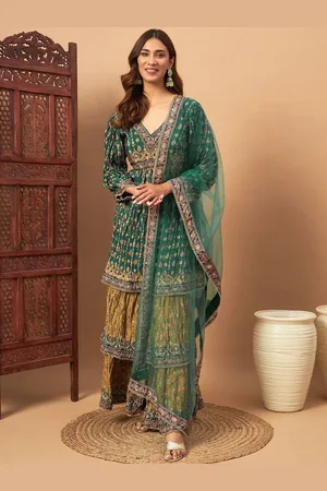 Chhabra 555 Ethnic Motifs Printed Zari Work Design V-Neck Kurti With Sharara & Dupatta