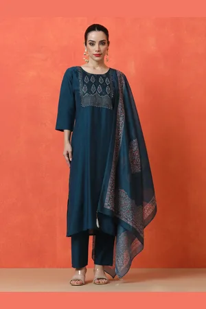 Jaipur Ethnic Motifs Printed Miror Work Straight Kurta With Trousers And Dupatta