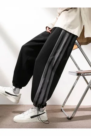 NOBERO Men Oversized Fit Joggers