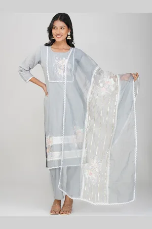 Charitra Women Floral Embroidered Regular Sequinned Pure Silk Kurta with Trousers & With Dupatta