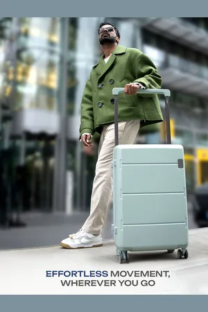 Safari Select Horizon Hard-Sided Medium Trolley Suitcase