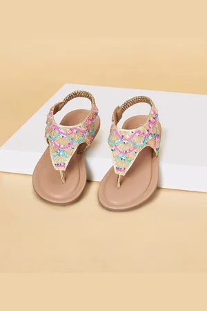 Pantaloons Girls Embellished T-Strap Flats