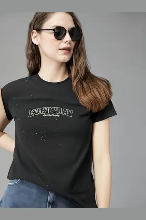 DressBerry Women Printed Extended Sleeves Pockets T-shirt