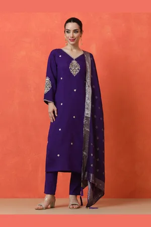 Jaipur Ethnic Motifs Embroidered V-Neck Chanderi Silk Kurta With Trouser And Dupatta
