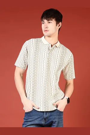V-Mart Men Tribal Printed Polo Collar Pockets T-shirt