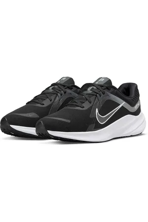 Nike Men Black QUEST 5 Road Running Shoes
