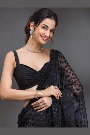 Koskii Beads and Stones Saree