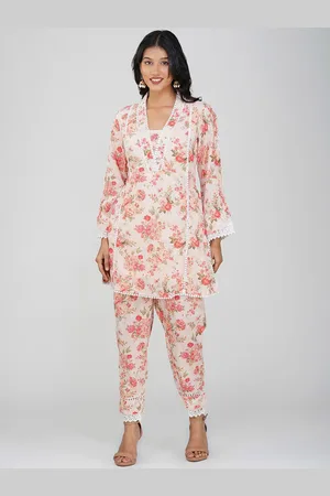 Charitra Women Floral Printed Regular Kurta with Trousers