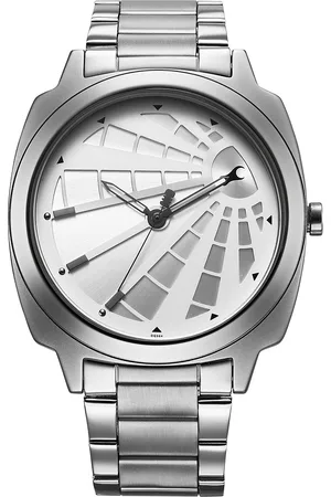 Fastrack Men Brass Dial & Stainless Steel Bracelet Style Straps Analogue Watch 3322SM01