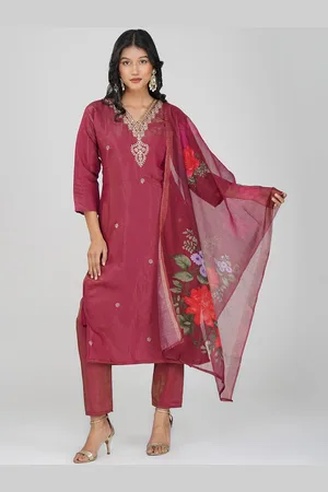 Charitra Women Floral Embroidered Regular Beads and Stones Kurti with Trousers & With Dupatta