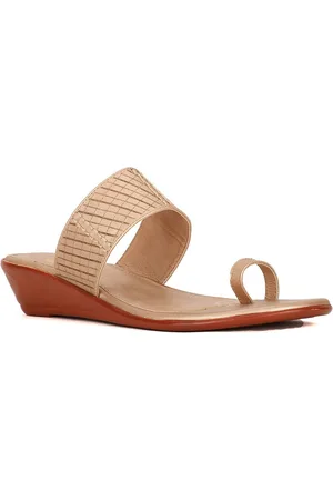 Bata Textured One Toe Flats