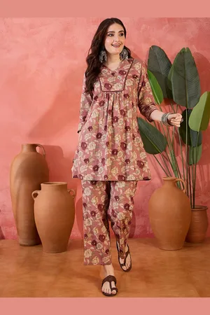 Sangria Floral Printed Pure Cotton Three Quarter Sleeves Tunic With Trousers