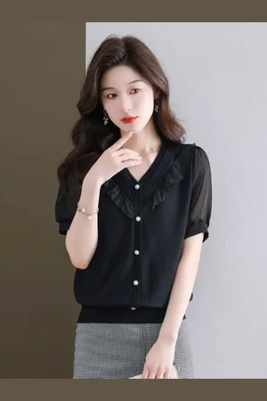 Stylecast Women V-Neck T-shirt